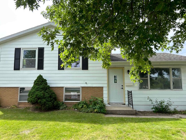 property at 1105 Mary Ave