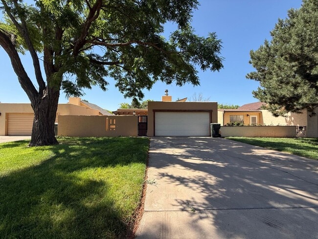 property at 43 Paseo Village