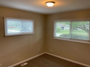 275 Mohave St in Hoffman Estates, IL - Building Photo - Building Photo