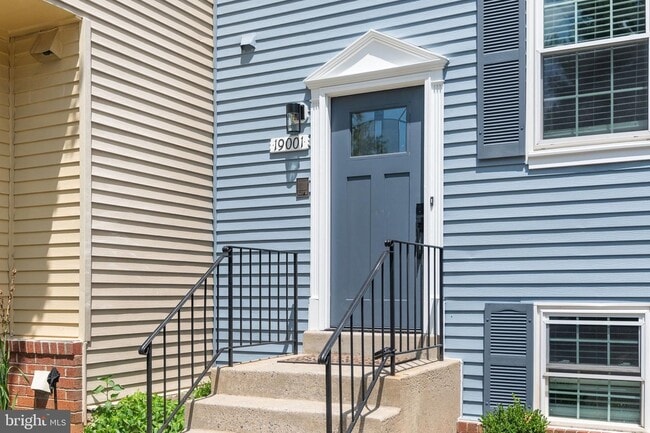19001 Grotto Ln in Germantown, MD - Building Photo - Building Photo