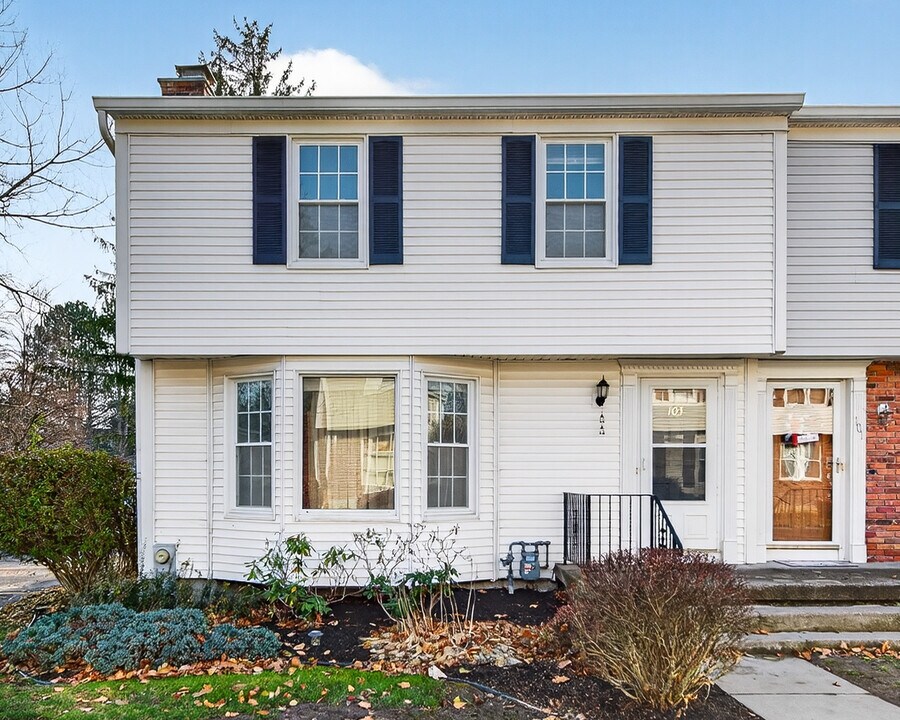 103 Sundridge Dr in Buffalo, NY - Building Photo