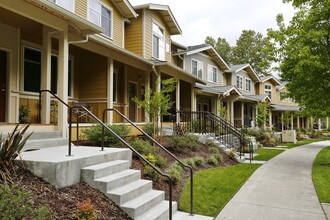 The Woodlands in Snoqualmie, WA - Building Photo - Building Photo