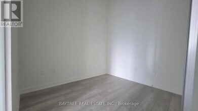 120 Broadway Ave in Toronto, ON - Building Photo - Building Photo