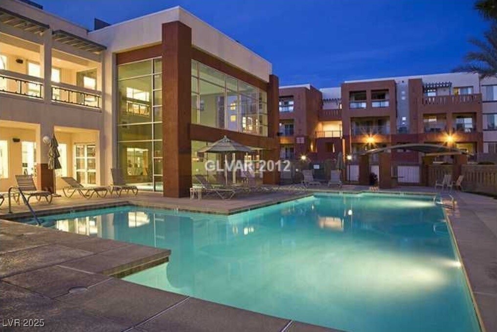 27 E Agate Ave in Las Vegas, NV - Foto de edificio