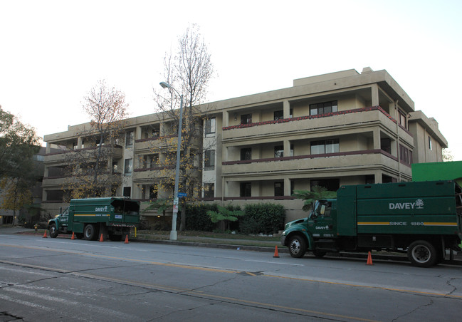 11322 Camarillo St in North Hollywood, CA - Building Photo - Building Photo