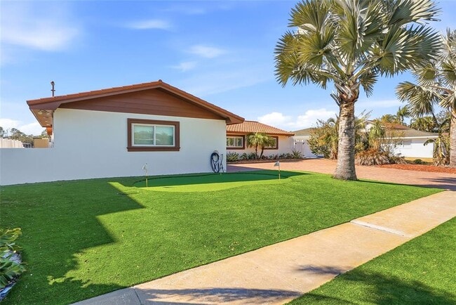 3918 Americana Dr in Tampa, FL - Building Photo - Building Photo