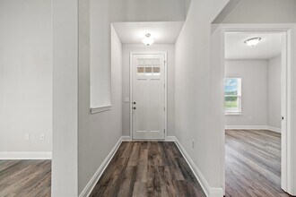 215 Speckled Trout Ln N in Freeport, FL - Foto de edificio - Building Photo