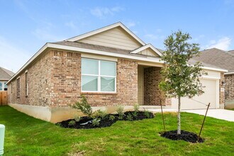 6608 Brandy Path in San Antonio, TX - Building Photo - Building Photo