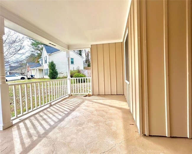 120 Willow View Cir in Alpharetta, GA - Foto de edificio - Building Photo