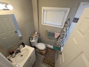40 Old Northport Rd, Unit first floor in Kings Park, NY - Building Photo - Building Photo