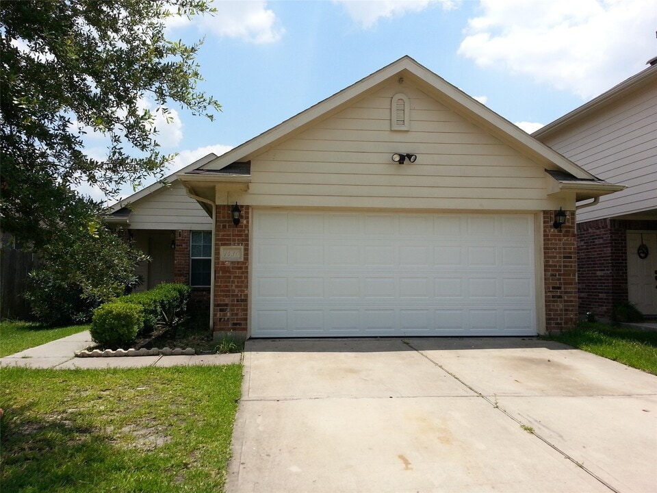 1430 Hade Falls Ln in Houston, TX - Building Photo