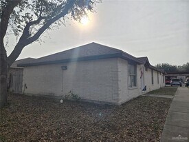 13 Tampa St in Edinburg, TX - Building Photo
