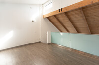 Oxford Lofts in Los Angeles, CA - Building Photo - Interior Photo