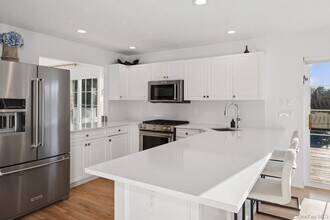 62 Sea Farm Ln in Bridgehampton, NY - Building Photo - Building Photo