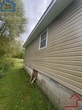 6051 Nashville Hwy in Baxter, TN - Foto de edificio - Building Photo