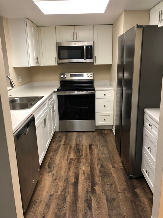 1076 Ellen Ct in Melbourne, FL - Building Photo