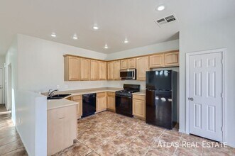 5920 N Buckwood Mote St in North Las Vegas, NV - Building Photo - Building Photo