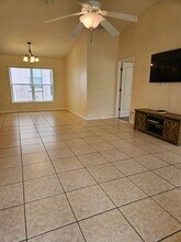 297 Blue Jay Way in Davenport, FL - Foto de edificio - Building Photo