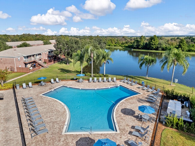 Carlton Arms of Winter Haven in Winter Haven, FL - Building Photo - Building Photo