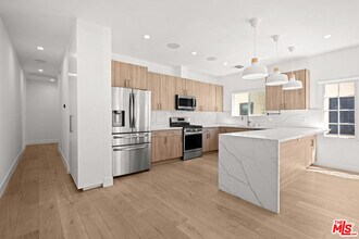 424 N Gardner St in Los Angeles, CA - Building Photo - Building Photo