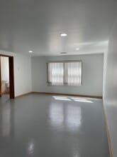 7016 Antioch Rd in Overland Park, KS - Foto de edificio - Building Photo