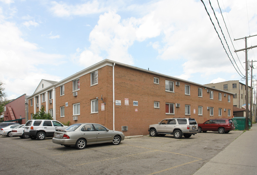 20 E 14th Ave in Columbus, OH - Foto de edificio