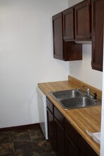 2114 Valleyhigh Dr NW in Rochester, MN - Building Photo - Building Photo