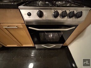 Fourth Avenue, Unit 14L in New York, NY - Foto de edificio - Building Photo