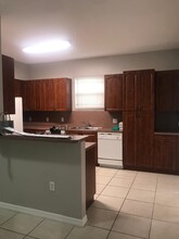 3585 NE 5th St in Homestead, FL - Building Photo - Building Photo