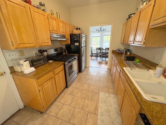 71 Cross St, Unit 2