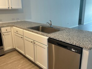 7234 Satellite Wy in San Antonio, TX - Building Photo - Building Photo