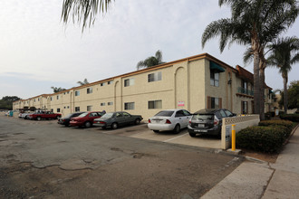 Sussex Gardens in Imperial Beach, CA - Building Photo - Building Photo