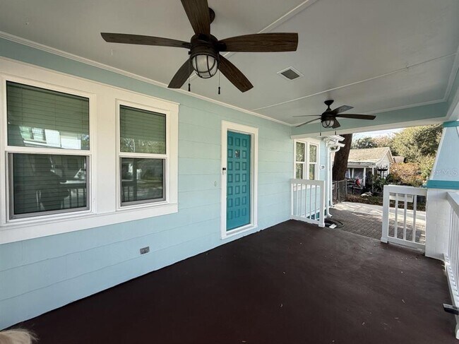 320 W Lambright St in Tampa, FL - Building Photo - Building Photo