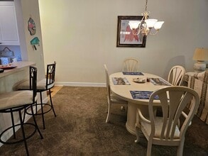 180 Portside Ave, Unit 102 in Cape Canaveral, FL - Foto de edificio - Building Photo