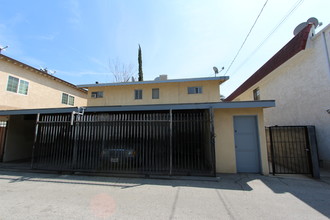 5753 Woodman Ave in Valley Glen, CA - Building Photo - Other