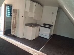 211 W Big Bear Blvd in Big Bear, CA - Building Photo - Building Photo
