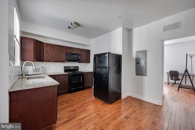 1322 N 15th St