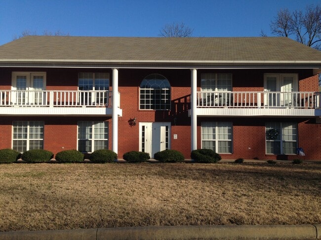 9 S Joplin Loop, Unit 9 S Joplin Loop Apt. B in Russellville, AR - Building Photo - Building Photo