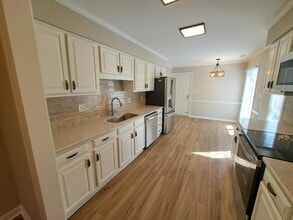 616 Croston Dr in Winston-Salem, NC - Building Photo - Building Photo