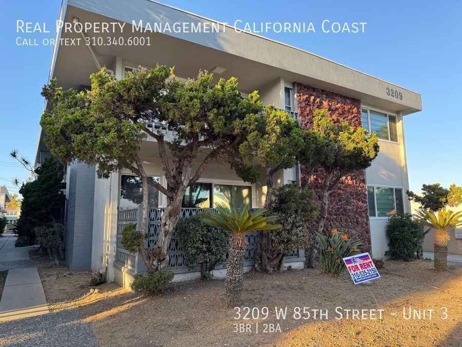 3209 W 85th St in Inglewood, CA - Building Photo