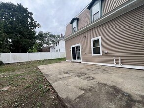 9 Turner Ave in East Providence, RI - Building Photo - Building Photo