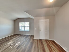 1805 Two Hawks Dr in Fort Worth, TX - Building Photo - Building Photo