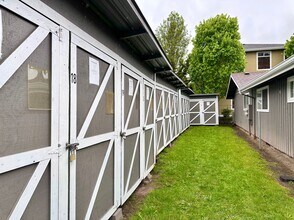 Parkview Apartments in Auburn, WA - Foto de edificio - Building Photo