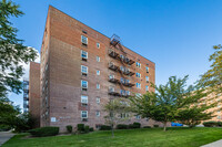 Mainstay Cooperative in Flushing, NY - Foto de edificio - Building Photo