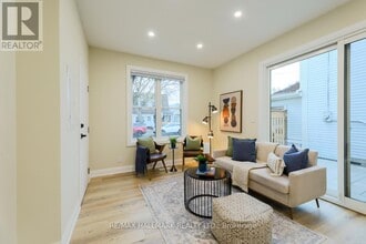 6 Luttrell Ave in Toronto, ON - Building Photo - Building Photo