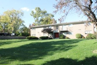 The Envoy Apartments in University City, MO - Building Photo - Building Photo