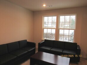 155 Canterbury Way in Lake Zurich, IL - Building Photo - Building Photo