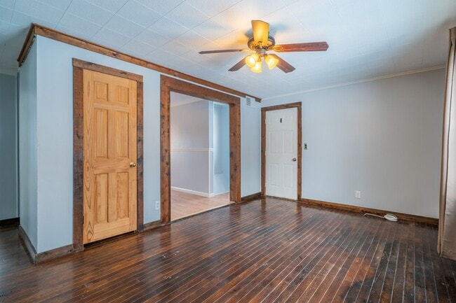 property at 117-119-119 Fairdale Rd