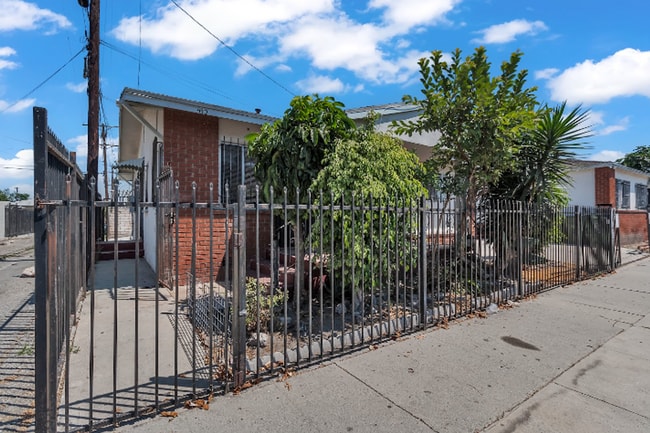 property at 447 E 101st St