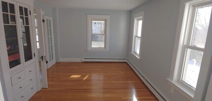 11 Winchester St in Southborough, MA - Building Photo - Building Photo